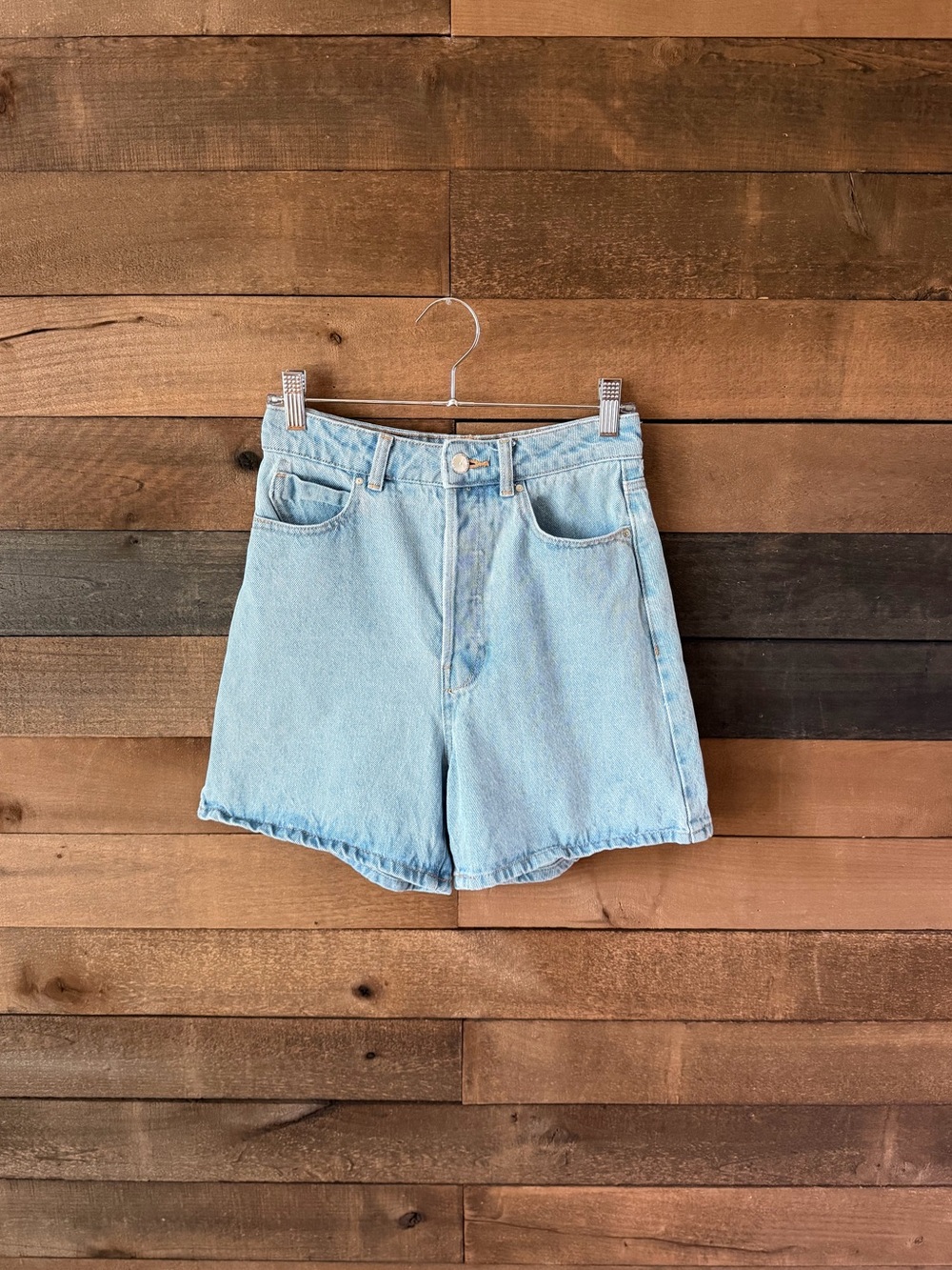 Zara High Waisted Denim Shorts Light Wash 90s Style Mom Jean Jorts